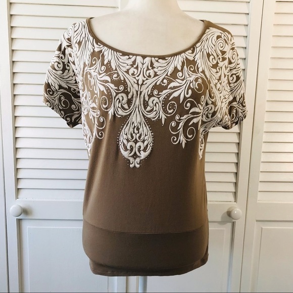 3/$25 B.L.E.U Brown Short Sleeve Shirt Size Small - Picture 1 of 10
